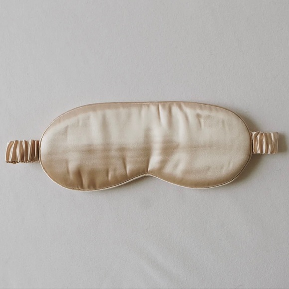Silk Sleeping Eye Mask - Picture 1 of 5